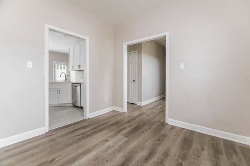 2,160/Mo, 4321 Major Loring Way Raleigh, NC 27616 Sitting Room View