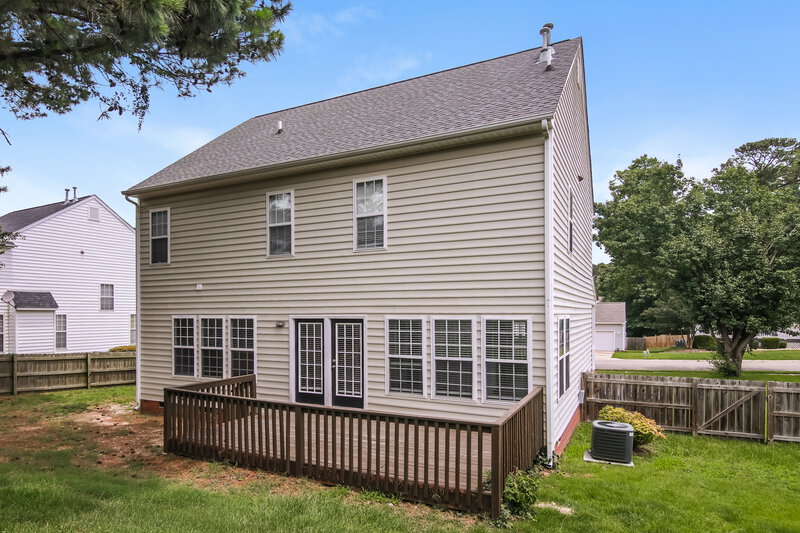 2,160/Mo, 4321 Major Loring Way Raleigh, NC 27616 Rear View