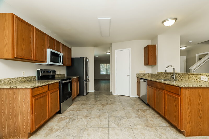 2,115/Mo, 4934 Orchid Star San Antonio, TX 78218 Kitchen View 2