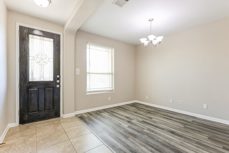 2,385/Mo, 9850 Red Iron Crk Converse, TX 78109 Living Room View