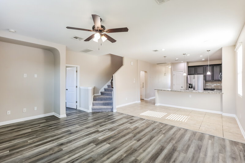 2,385/Mo, 9850 Red Iron Crk Converse, TX 78109 Family Room View