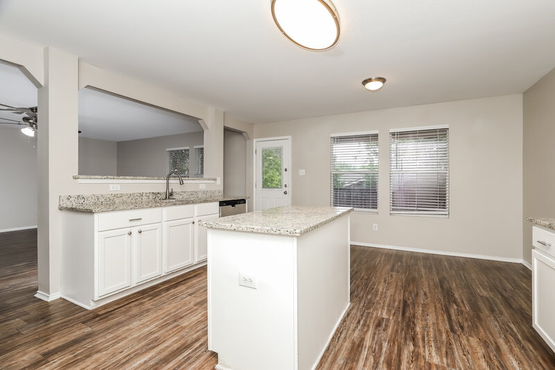 2,835/Mo, 12807 Capri San Antonio, TX 78253 Kitchen View 2