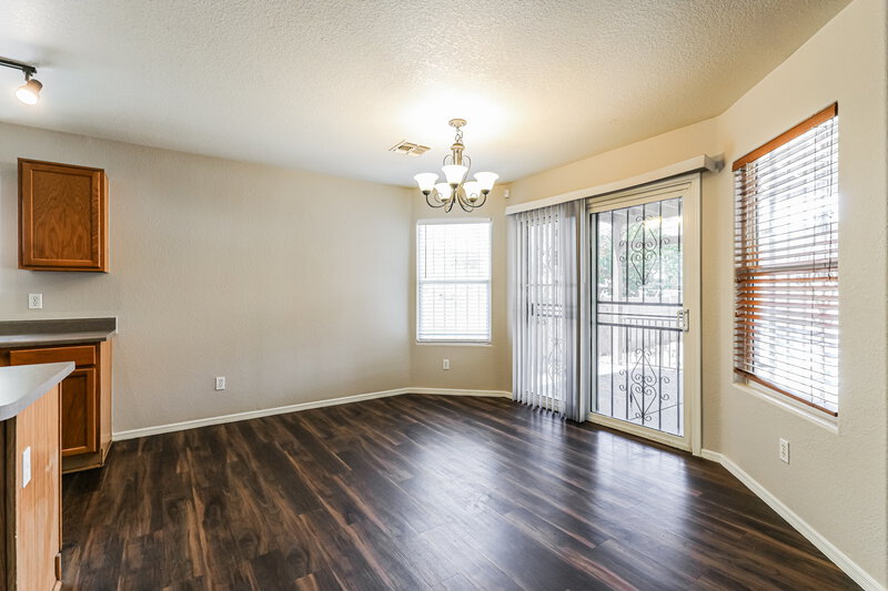 2,810/Mo, 8527 E Via Cortina de Madera Tucson, AZ 85747 Dining Room View