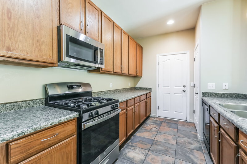 1,815/Mo, 293 W Paseo Celestial Sahuarita, AZ 85629 Kitchen View