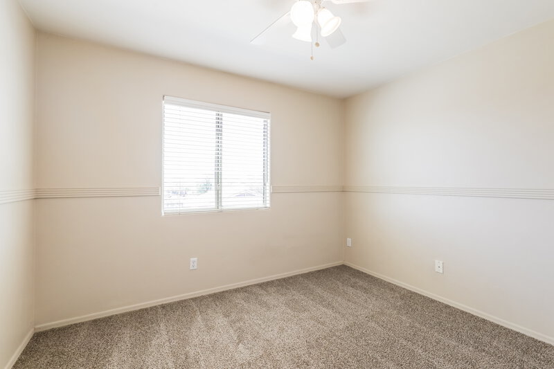 2,285/Mo, 5562 S Lemon Tree Dr Tucson, AZ 85757 Bedroom View 2