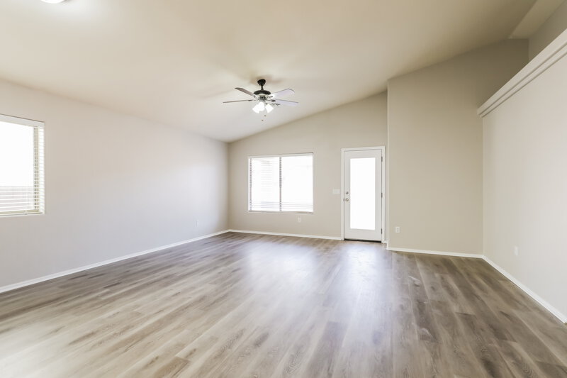 1,815/Mo, 299 W Calle Patio Lindo Sahuarita, AZ 85629 Living Room View 2